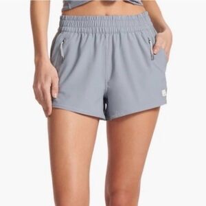 Vuori Dash Shorts in Flint - Medium